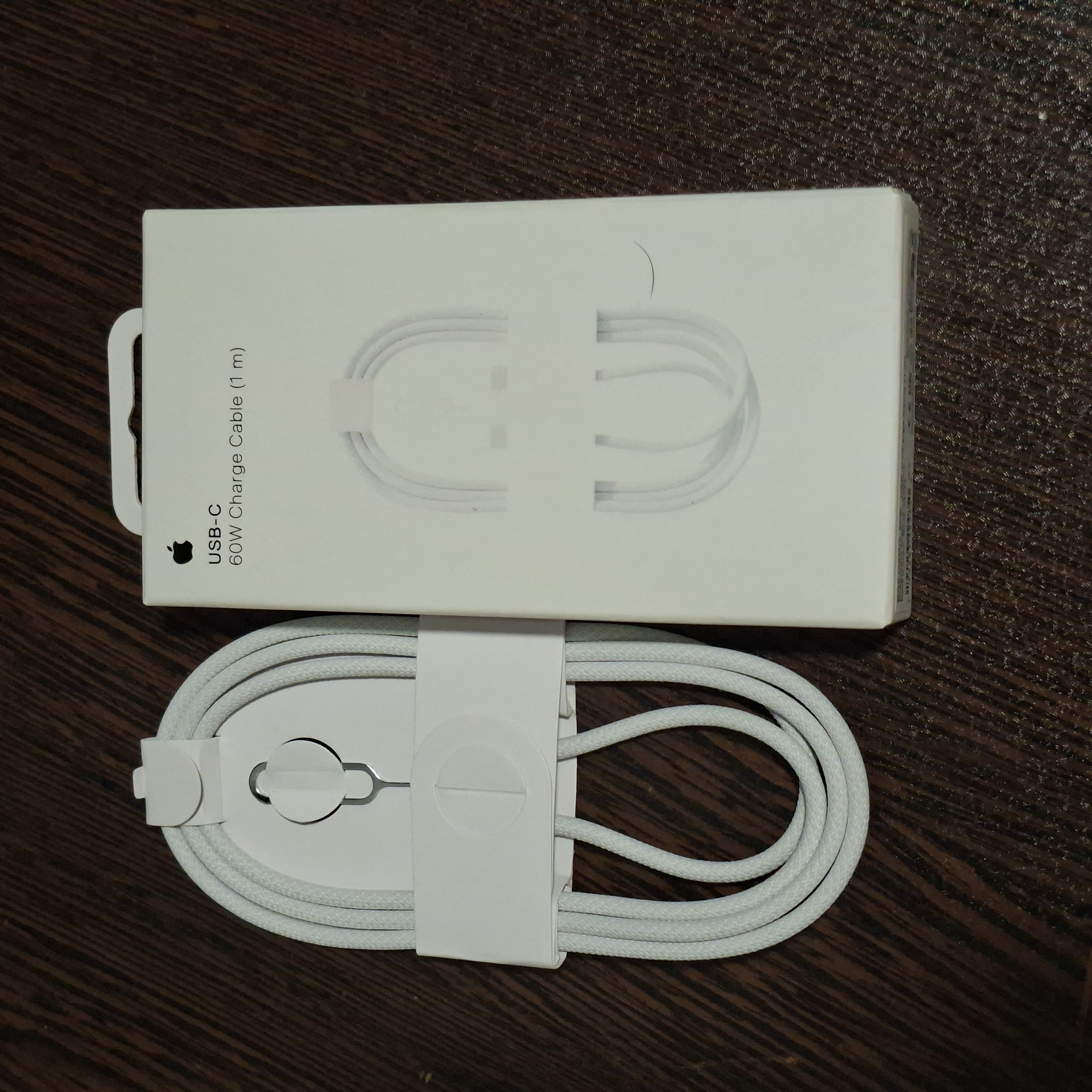 کابل شارژ اپل تایپ سی Apple iPhone 16 type-c