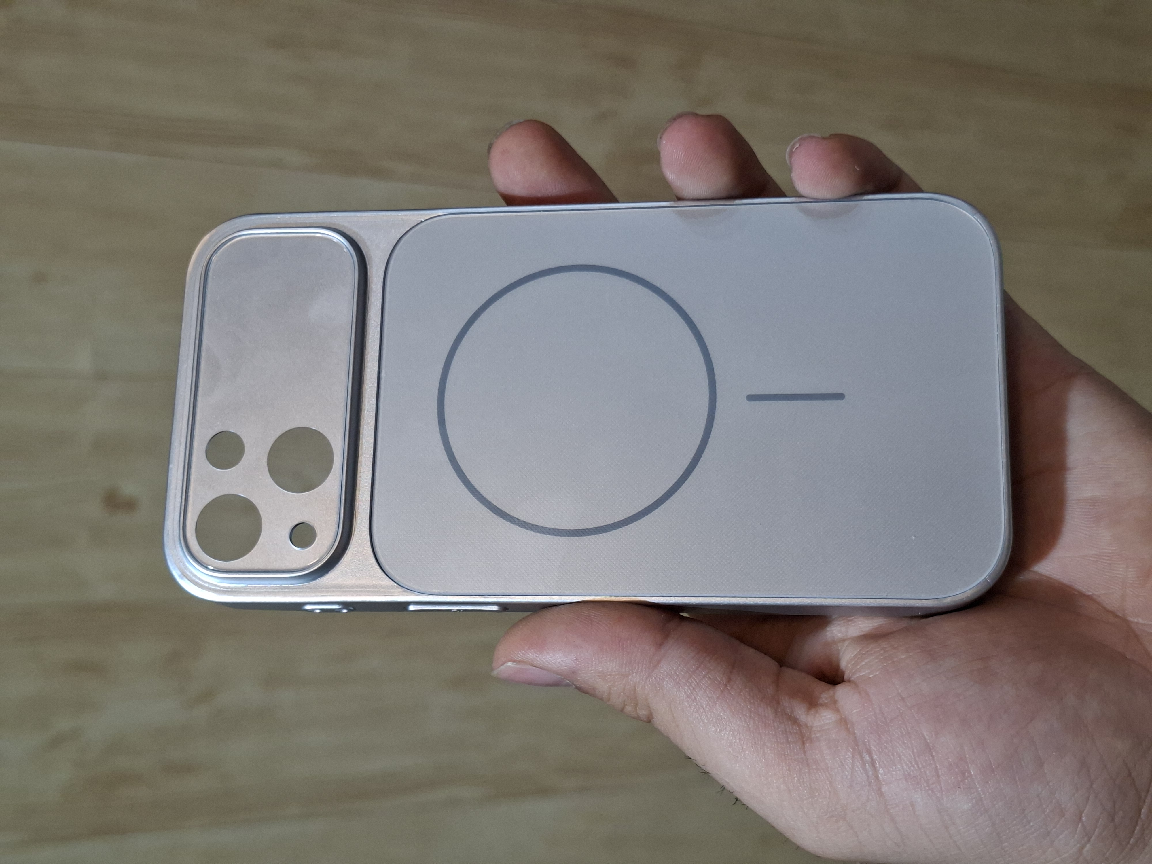 کاور تبدیل IPhone 13 به IPhone 17 Pro تبدیل آیفون ۱۳ به سری ۱۷