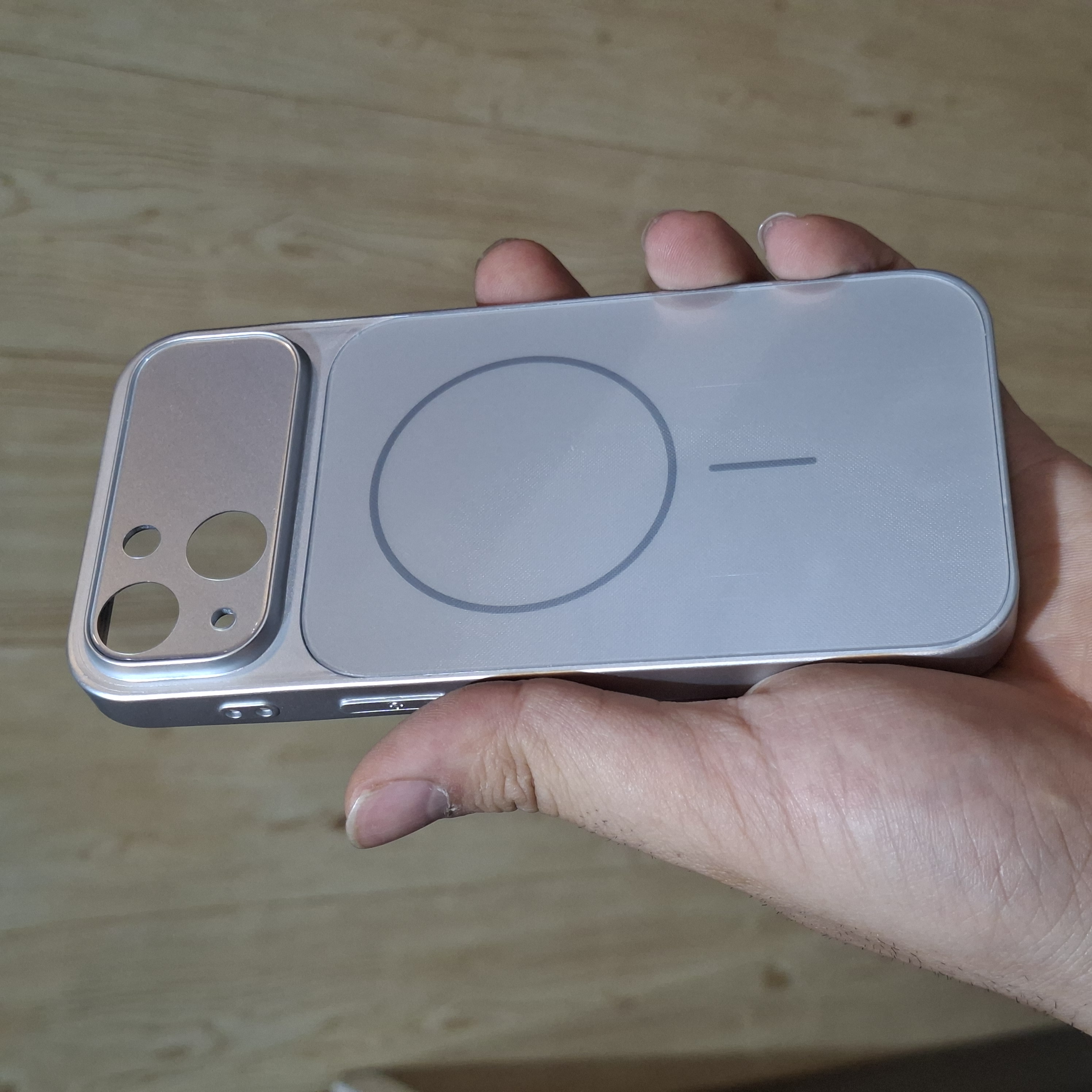 کاور تبدیل IPhone 14 به IPhone 17 Pro تبدیل آیفون ۱۴ به سری ۱۷